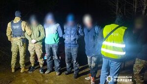 $16 тисяч за перетин кордону: у Карпатах затримали жителя Франківщини, який допомагав ухилянтам. ФОТО