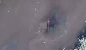 Russian man swimming in river turns into bloodstain in water after being hit by Ukrainian ammunition. VIDEO