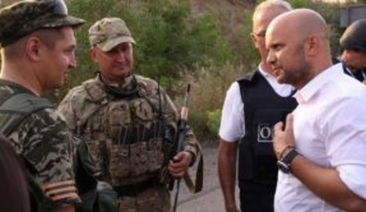 Переговорщик Юрий Тандит: "Я помолился и давай шагать к той стороне. Очень боялся, очень"