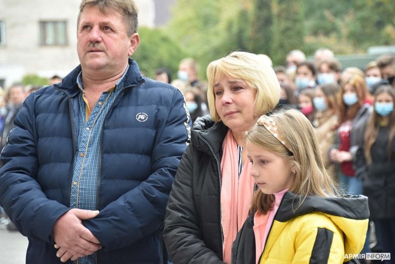 Меморіальні дошки загиблим воїнам Володимиру Ковалю й Іллі Павлову відкрили у Хмельницькому 03