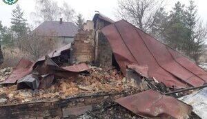 Унаслідок ворожого авіаудару загинуло подружжя в Біловодах на Сумщині: Їхні тіла виявили на згарищі будинку. ФОТО