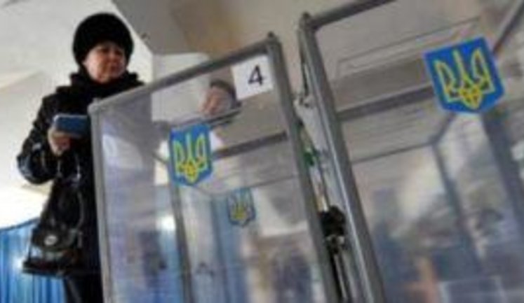 Poll: Tymoshenko strengthens her position among presidential candidates, followed by Hrytsenko, Poroshenko