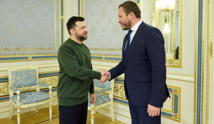 Зеленський та Цахкна обговорили виробництво дронів й оборонну допомогу Україні