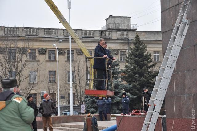 ленин памятник демонтаж