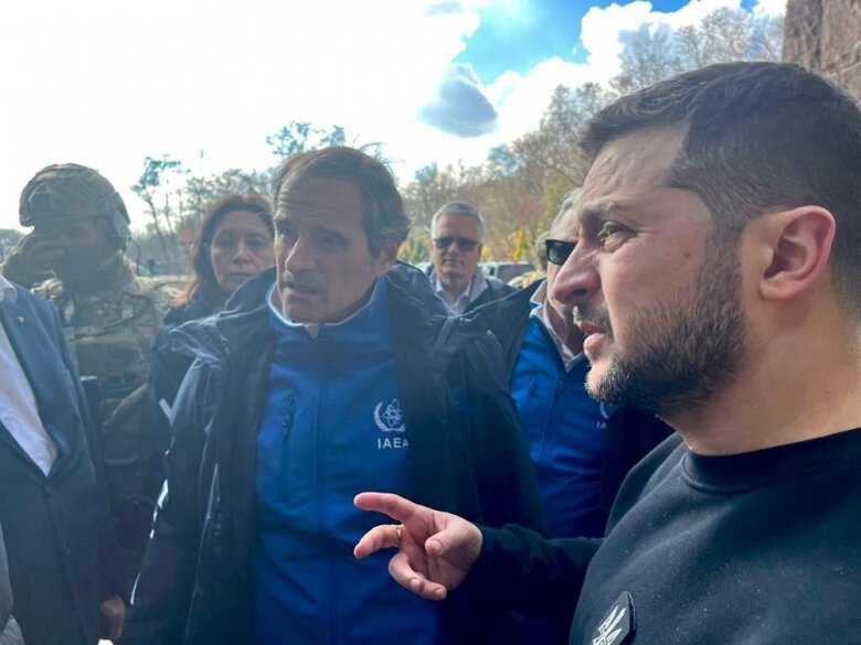 Зеленський і гендиректор МАГАТЕ Гроссі відвідали Дніпровську ГЕС у Запоріжжі 04 Зеленський і гендиректор МАГАТЕ Гроссі відвідали Дніпровську ГЕС у Запоріжжі 04