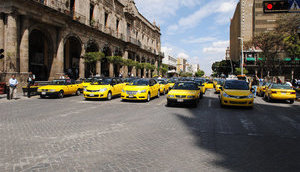 Испанские таксисты проведут массовую забастовку против Uber