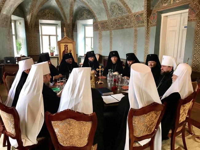 Православна церква України зібралася на Синод у Будинку митрополита в Софії Київській 04