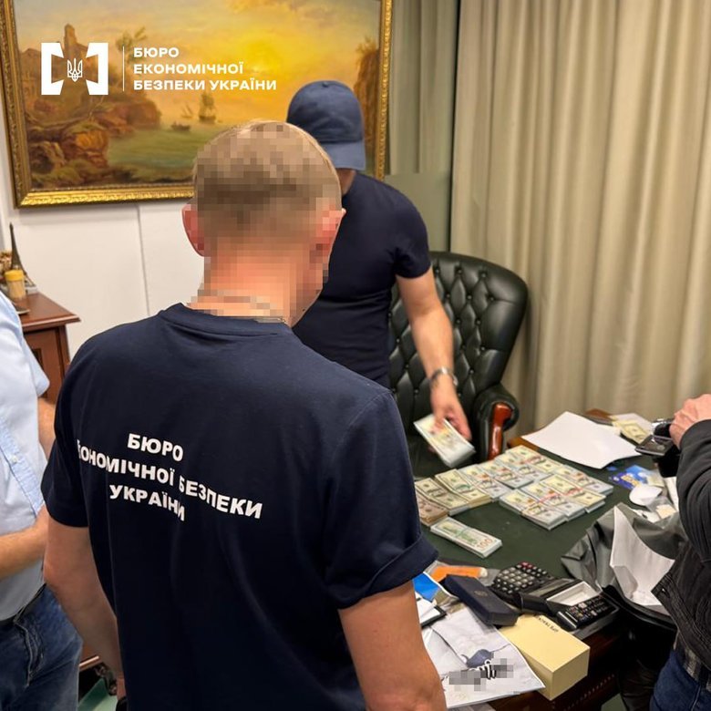 БЕБ викрило контрабанду ювелірних виробів і годинників через кордон