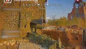 Drone operators of 5th Assault Brigade destroy two occupiers’ guns and self-propelled artillery system. VIDEO