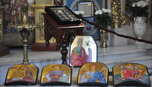 "Духовна звитяга": Епіфаній освятив 12 ікон, написаних на бронеплитах, які стримали ворожі кулі. ВІДЕО+ФОТОрепортаж