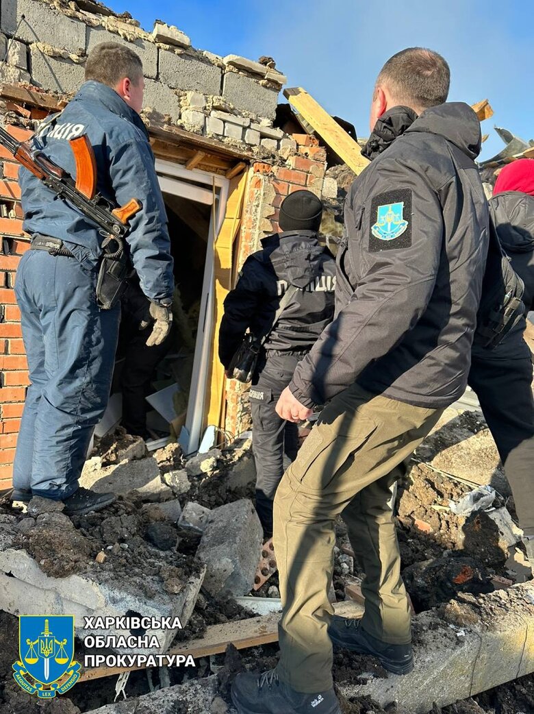 Две женщины погибли в результате обстрела рынка в Шевченково. Ранены 4 человека, в том числе 10-летний ребенок, - прокуратура 05 Две женщины погибли в результате обстрела рынка в Шевченково. Ранены 4 человека, в том числе 10-летний ребенок, - прокуратура 05