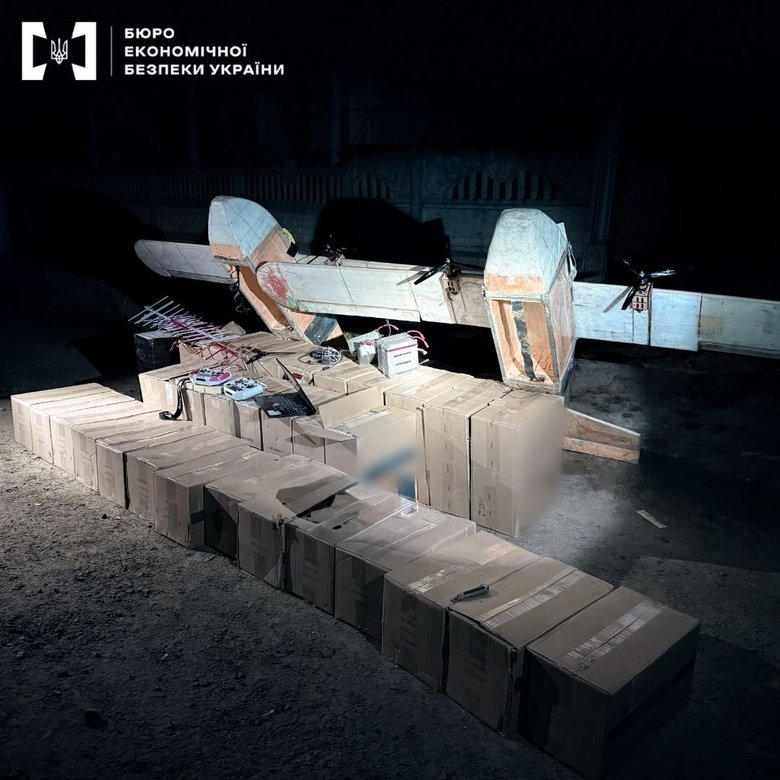 Контрабанда сигарет на безпілотниках: БЕБ викрило схему на Буковині