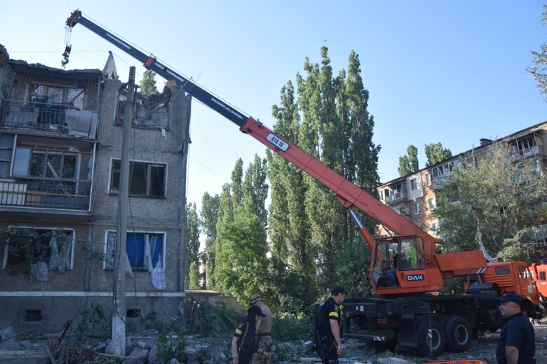 Кількість загиблих внаслідок обстрілу Миколаєва рашистами зросла до 5 осіб, - ДСНС 09