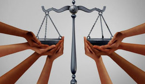 Недовіра до влади як лакмусовий папірець непрофесійності