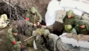 Destruction and capture of Russian mercenaries in village Steblyanki, Sumy region by soldiers of the 93rd OMBR and border guards. VIDEO