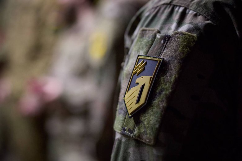 Зеленский встретился с азовцами