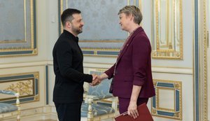 Зеленский и глава МИД Великобритании Купер обсудили производство дронов-перехватчиков