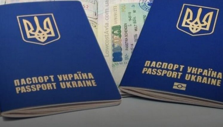 Спрос на оформление загранпаспортов падает, но в регионах еще бывают очереди на подачу документов, - представитель ГМС Гунько