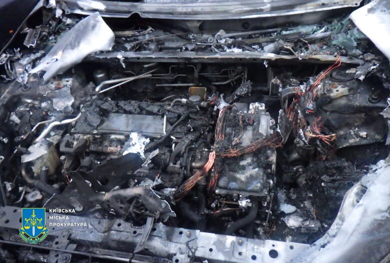 Підпалив авто сусідів, видаючи їх за військові