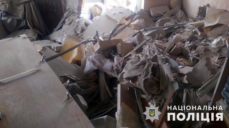 Рашисти завдали 8 ударів по Донеччині за добу: пошкоджено 20 цивільних об’єктів 06