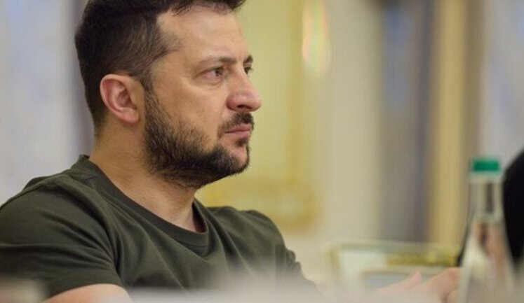 Чоловіків не випускатимуть з України до кінця війни, – Зеленський відповів на петицію