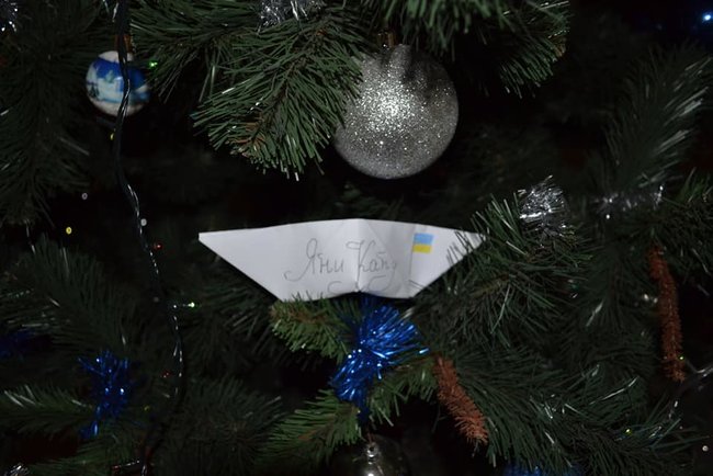 Активісти почали флешмоб на підтримку захоплених РФ українських моряків 07 Активісти почали флешмоб на підтримку захоплених РФ українських моряків 07