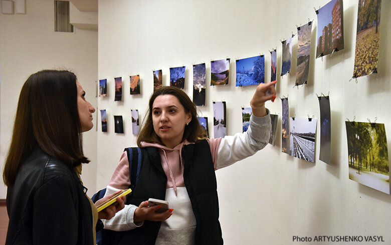 виставка про Бахмут