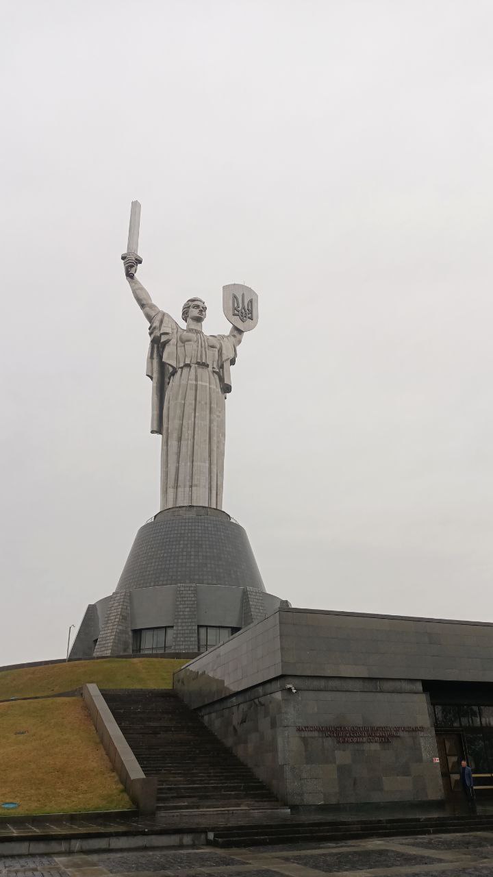 Музей войны впервые с начала полномасштабного вторжения открыл главный корпус для посетителей 01