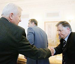 Александр Мороз и Петр Симоненко. Фото kommersant.ua