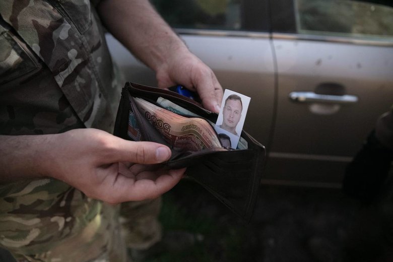 Бойцы Азова под Гуляйполем отбили атаку россиян и взяли в плен оккупантов 01