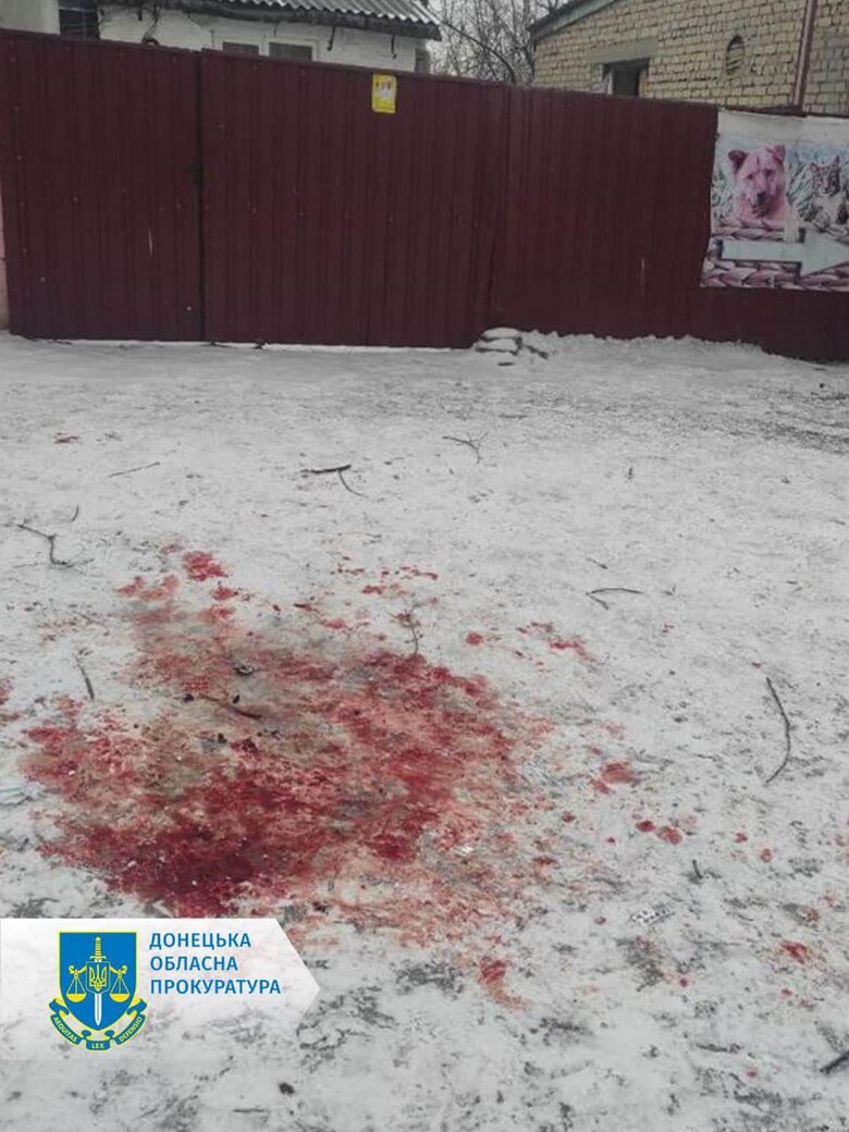 In Donetsk region, a man threw grenade during street conflict, killing a passerby 01