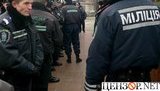 Милиция мешает оппозиции поставить сцену в центре Киева
