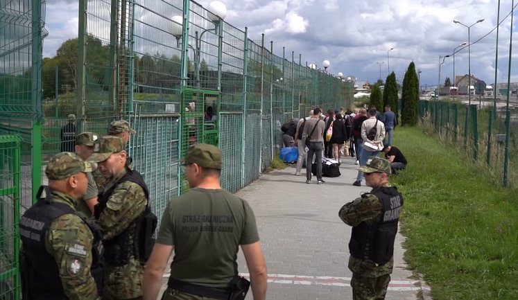 Польша выдворила 15 украинцев, которые "представляли угрозу общественной безопасности"