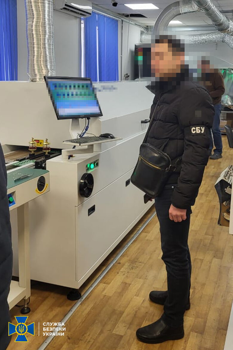 СБУ затримала топменеджерів одеської компанії за постачання в Росію обладнання для військових баз