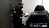 "Пошла, выпила, вроде нормальная была": в Одессе пьяная женщина угнала такси и врезалась в припаркованный автомобиль. ВИДЕО+ФОТО