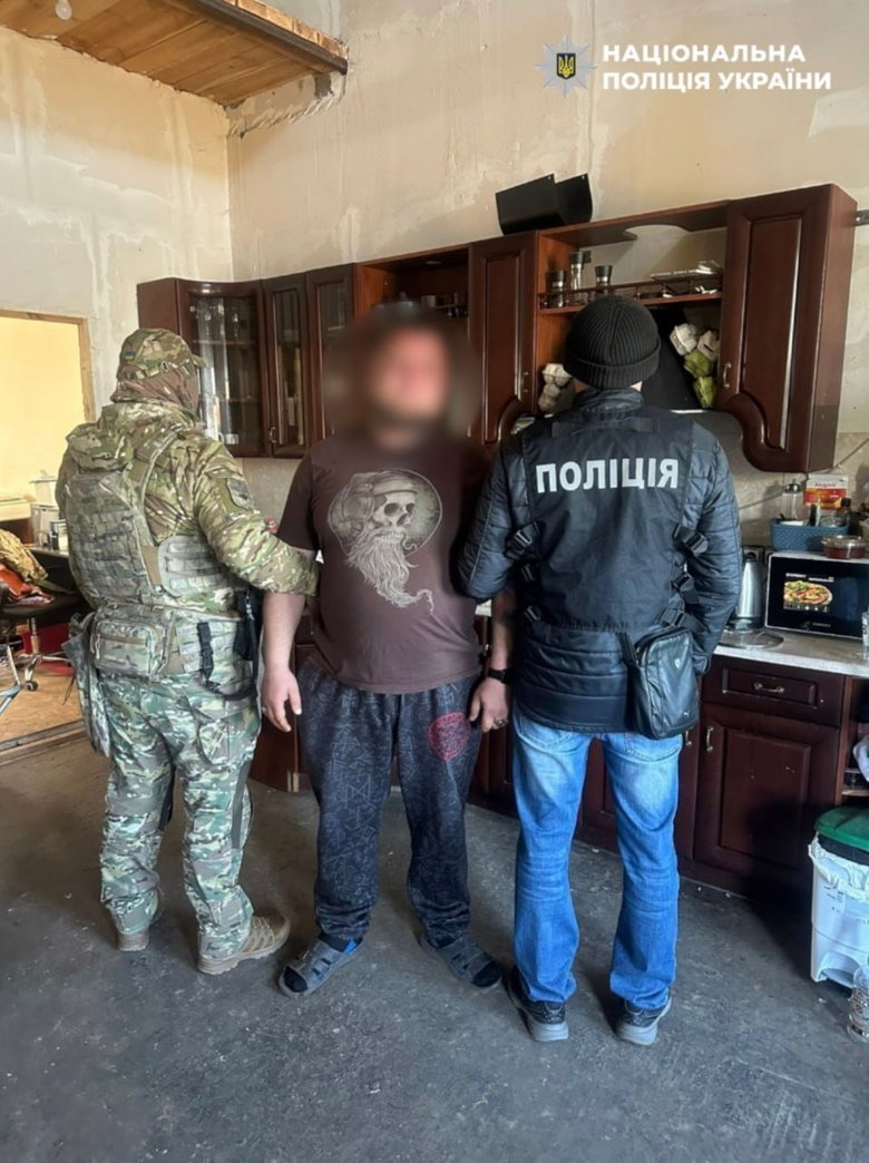 32 підозрюваних: поліція викрила канали незаконного обігу зброї