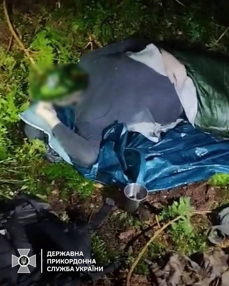 Тіло чоловіка знайдено у горах біля кордону з Румунією