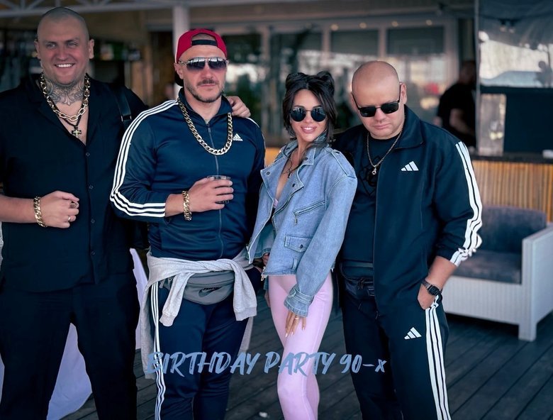 Фото: «Бандитська» вечірка в Одесі. Вербицький крайній справа.