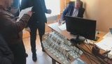Начальник райотдела Госмиграции задержан на Днепропетровщине на взятке 3 тыс. долл. за содействие в снятии ареста с имущества, - СБУ. ФОТО