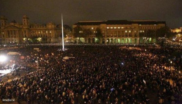 "День народного гнева": В центре Будапешта более 10 тысяч людей протестовали против коррупции власти. ФОТОрепортаж+ВИДЕО