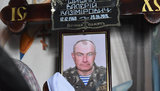Із бійцем 24-ї ОМБр Валерієм Шишаком, загиблим у бою з ДРГ ворога на Донбасі, попрощалися в Сєверодонецьку. ФОТОрепортаж