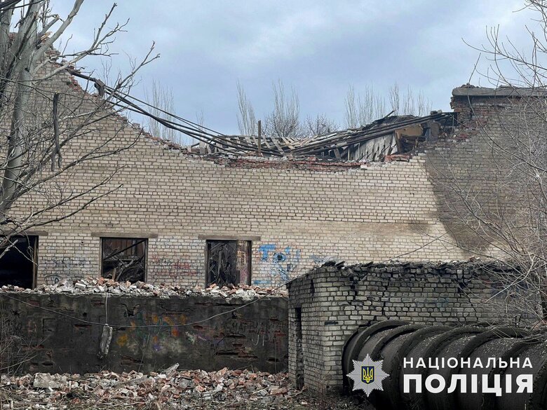 Армія РФ атакувала цивільні об’єкти у 6 населених пунктах Донеччини, одна людина зазнала поранення 03 Армія РФ атакувала цивільні об’єкти у 6 населених пунктах Донеччини, одна людина зазнала поранення 03