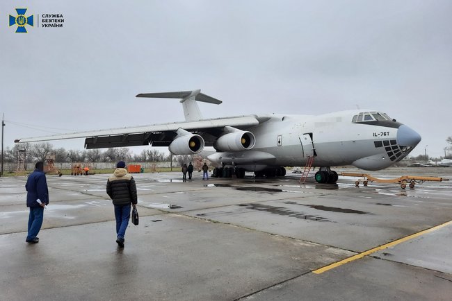 Контррозвідка СБУ блокувала спробу вивезення з України авіаційного обладнання військового призначення 01