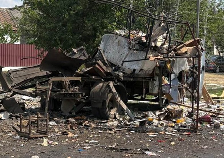 Two people were killed as a result of a Russian strike on a civilian vehicle in the Donetsk region