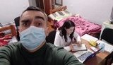 У Скалецької однакові умови проживання з евакуйованими в Нових Санжарах, їсть те саме, що і ми всі, - журналіст Махов. ФОТО