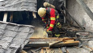 Наслідки дронового удару РФ по перинатальному центру у Сумах: пожежу оперативно ліквідували, обійшлося без жертв. ВІДЕО+ФОТОрепортаж
