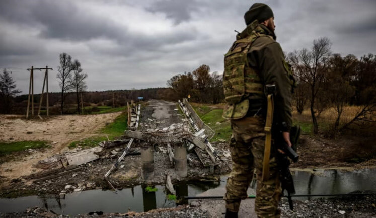 Leadership of 211th Pontoon Brigade is suspected of using military to build private house. PHOTO