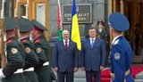 Янукович уединился с Лукашенко: "Сегодня будет хорошая возможность обсудить актуальные вопросы". ФОТОрепортаж