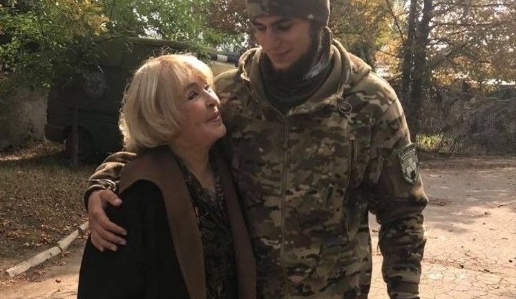 "Як таке може бути, що я – Герой України, а ДаВінчі – ні?": Про роль Ади Роговцевої у нагородженні Дмитра Коцюбайла