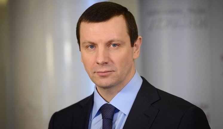 Нардеп ОПЗЖ Дунаєв на засіданні листувався про фіктивного учасника тендера. ФОТО